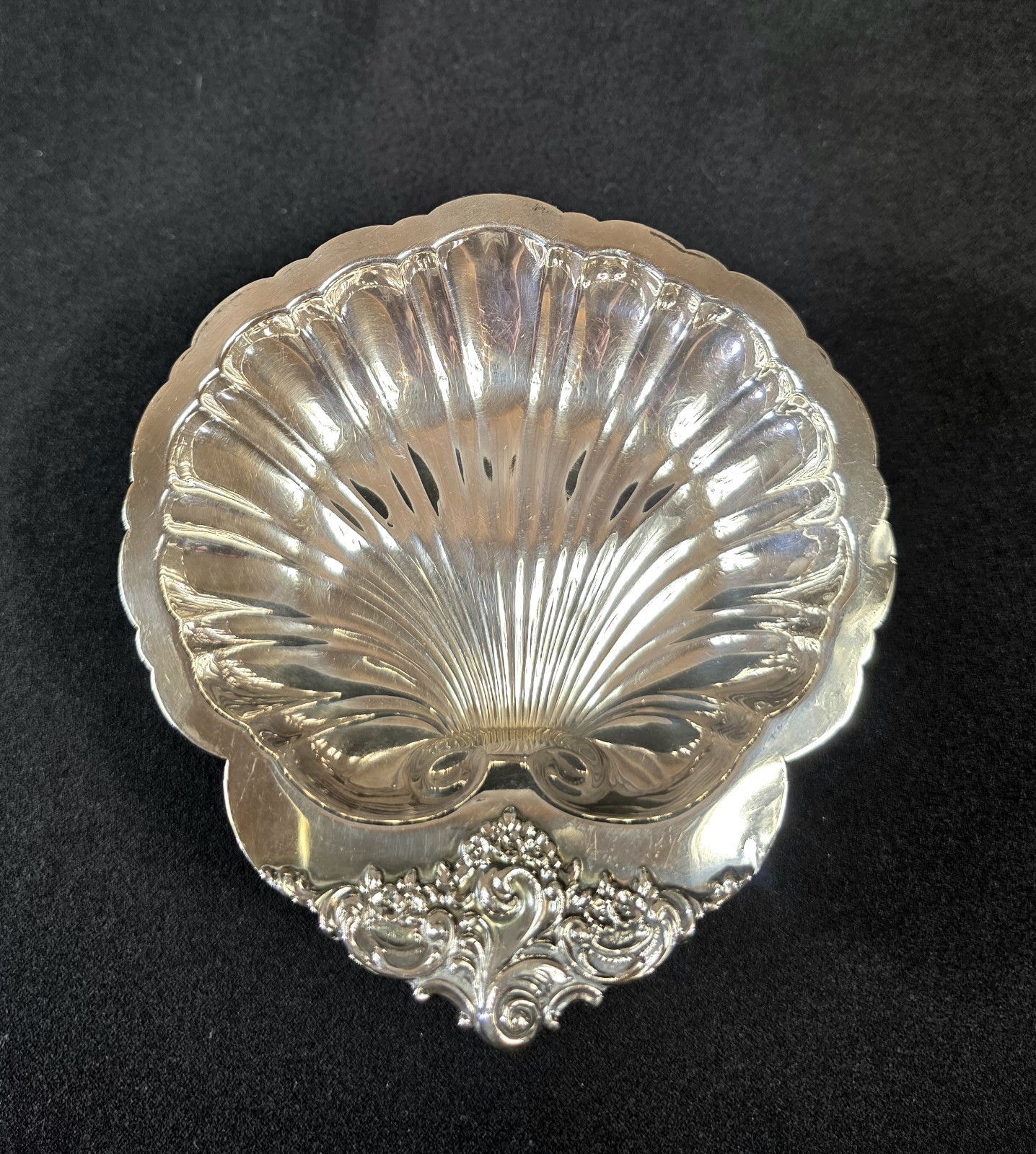 Vintage Baroque By Wallace Silver Plate Shell Relish Nut Dish Mid-Century
