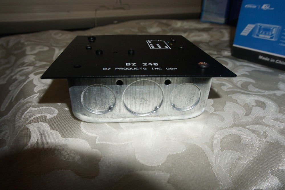 BZ 240 PWM CHARGE CONTROLLER