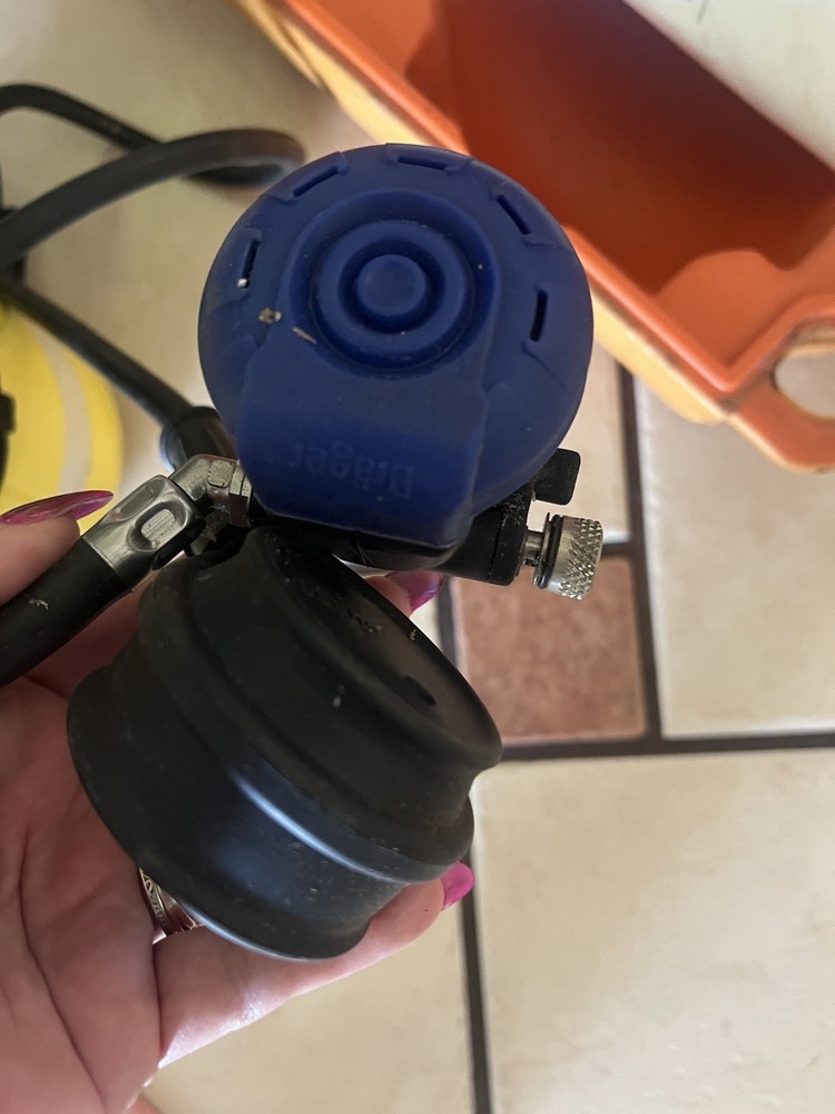 Drager Scba backpack with breeder pressure tank and box