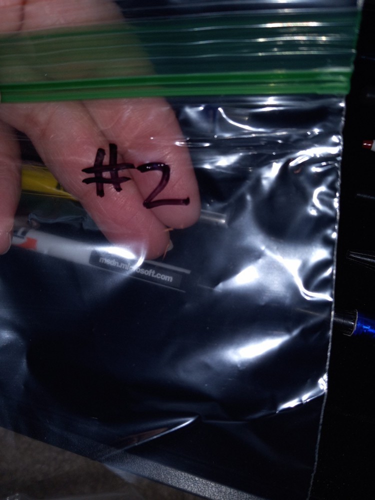 12 Windows, Microsoft And Other Collectable Computer Pens