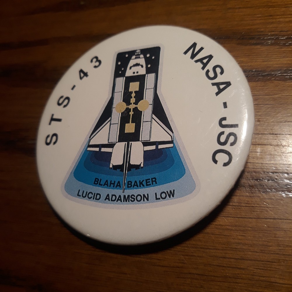 10 NASA Pins