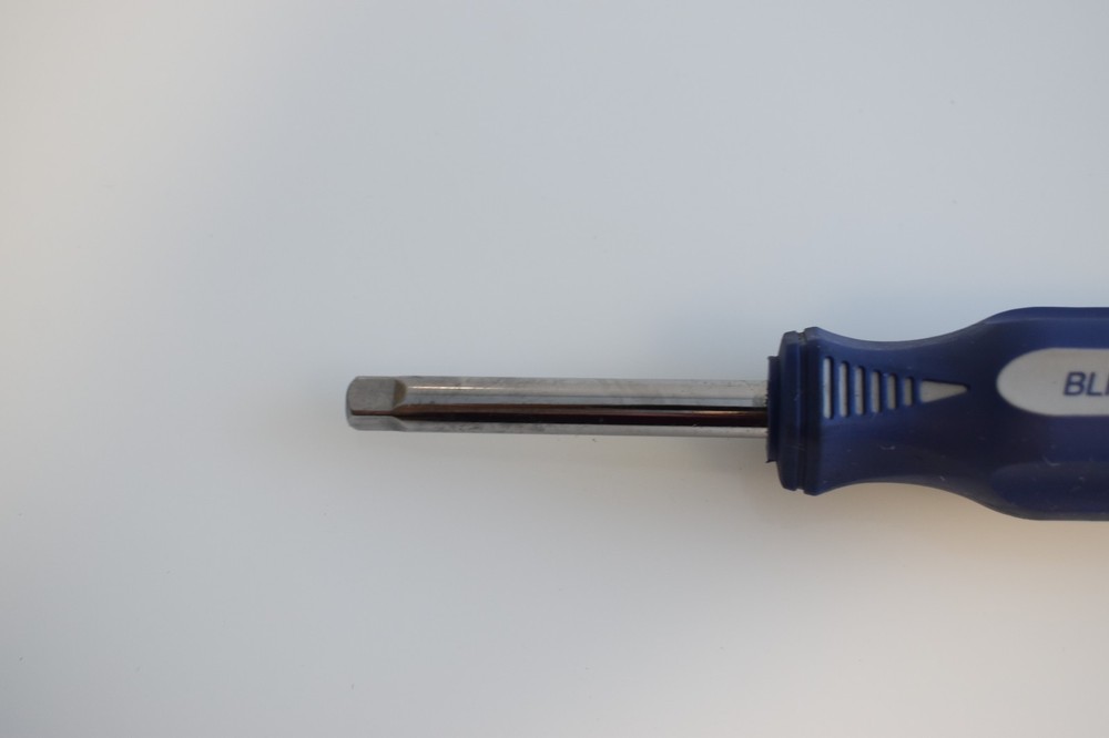 Blue Point Tools BLPCGHD146 1/4" Drive Spinner Nut Driver Blue Soft Grip Handle
