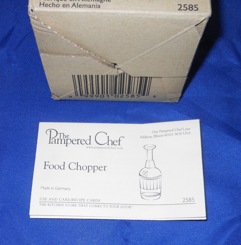 Pampered Chef Push Function Food Chopper 2585 - White w/ Box & Instructs Germany