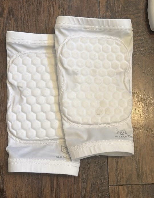 Knee pads