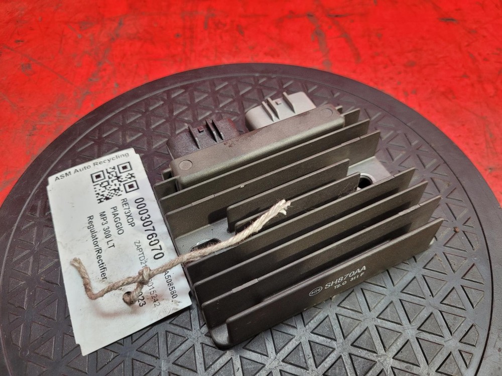 PIAGGIO MP3 300 REGULATOR RECTIFIER 2023
