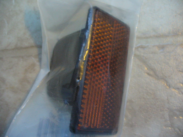 HARLEY AMBER REFLECTOR 59483-00 1PC. OEM