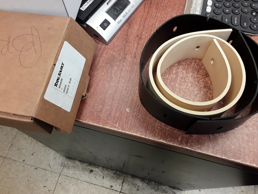 Total Source AD56393395 Tan Gum Squeegee Set