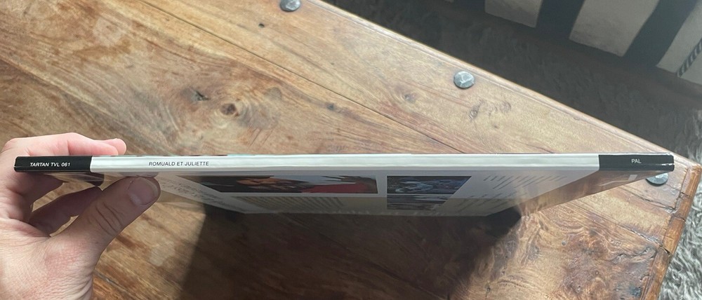 ROMUALD ET JULIETTE - DANIEL AUTEUIL MINT LASERDISC