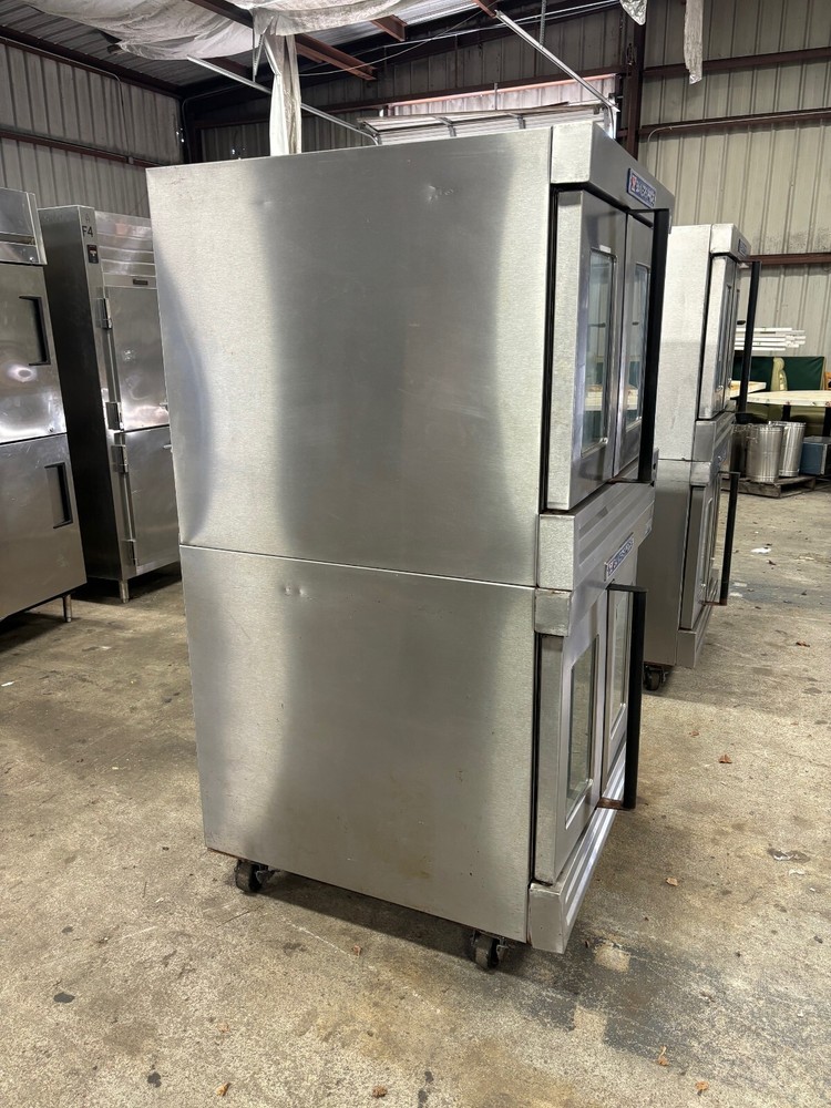 BAKERS PRIDE DOUBLE STACK GAS OVEN CYCLONE SERIES