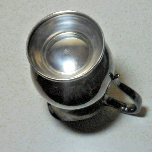 Vintage Wallace silver plated 2 qt. 9.25" pitcher #9430