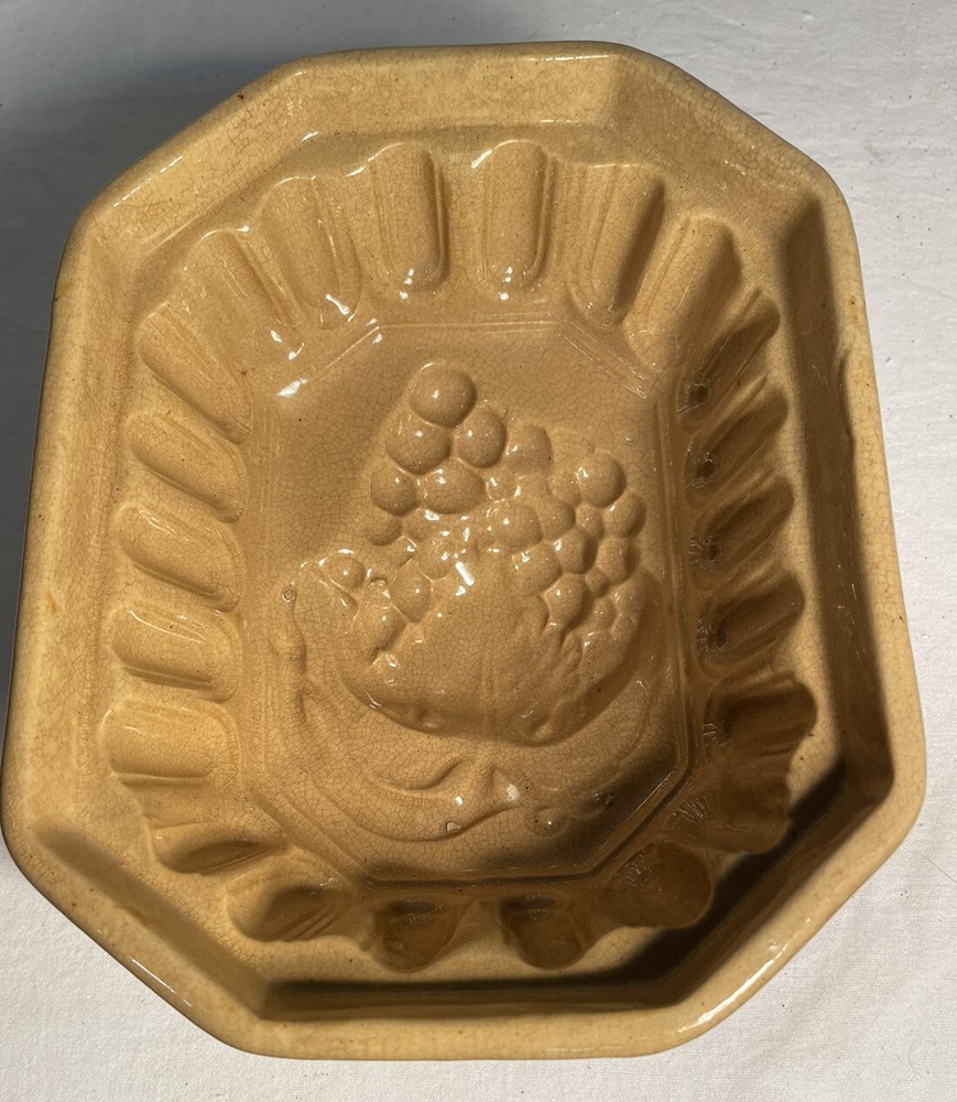 Vintage Yellow Ware Grape Mold 8” X 6 1/2”