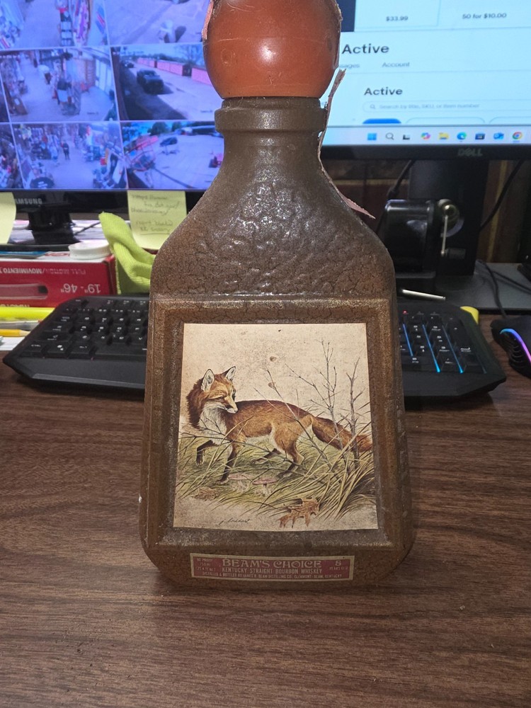Deams Choice Collectale Decantor bottle Fox (EMPTY)