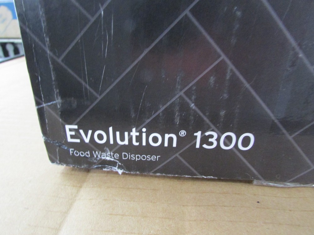 Garbage Disposal Insinkerator Evolution 1300 3/4 HP *NEW*