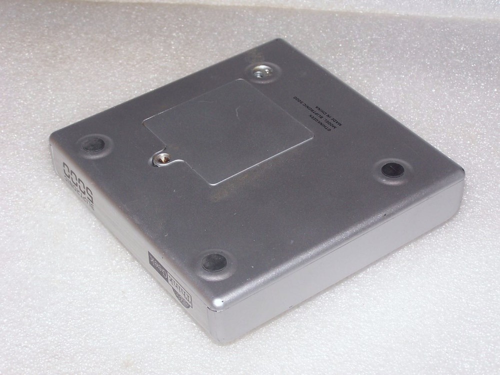 Thinkgeek Bliptronic 5000 Matrix Synthesizer Techno Beat Rhythm Machine