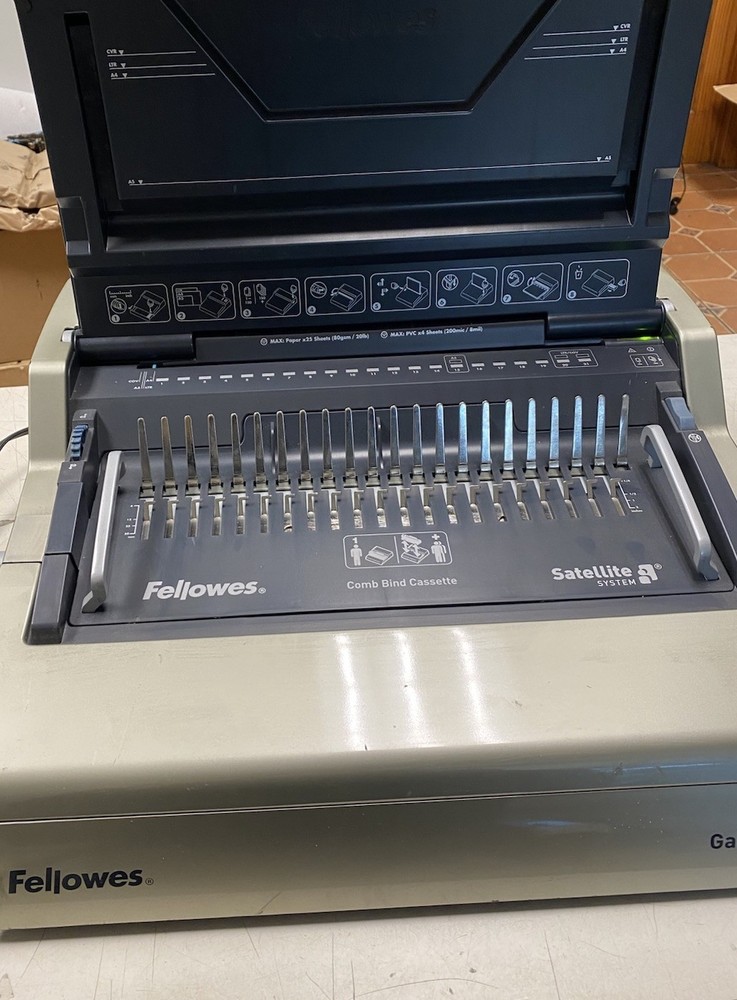 Fellowes Galaxy E-Wire E500 Professional Electric Comb Binding Machine CRC52183