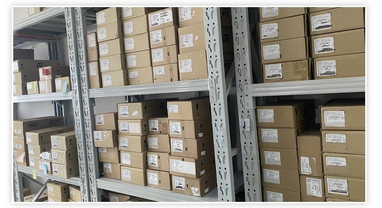 Festo SV-3-M5 6817 Front panel valve