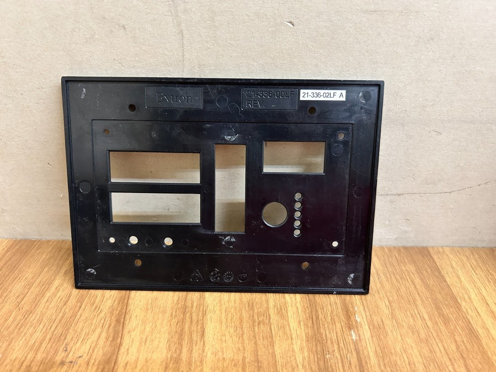 Extron MLC 226 IP Replacement Plate 21-336-02LF