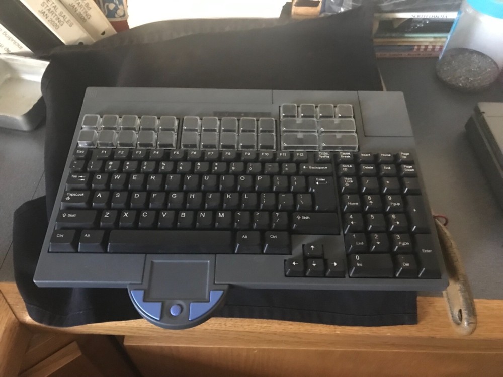 TOSHIBA Keyboard  For POS Retail System Model 00DN121