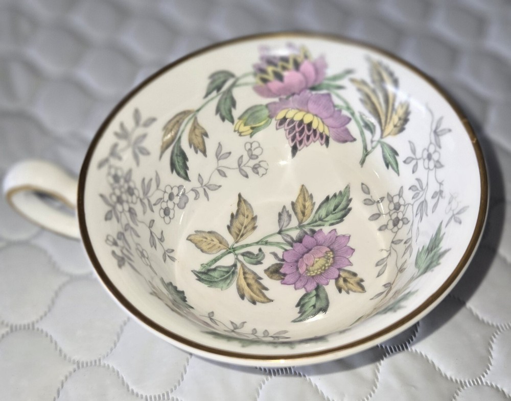 Wedgwood Avon Bone China Set 50 Elegance