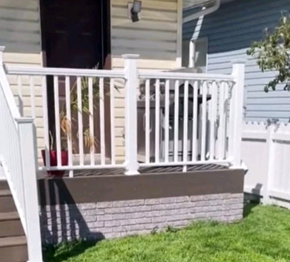 GenStone Interlocking Veneer Chicago Brick Half Panels for DIY projects