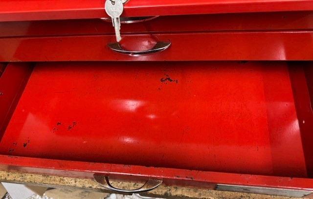 Vintage DAYTON 3 Drawer Intermediate Middle Tool Box Toolbox With Keys