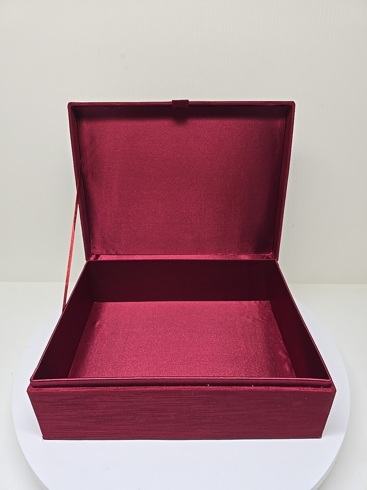 Elegant Red Color Storage Box with Beads D74