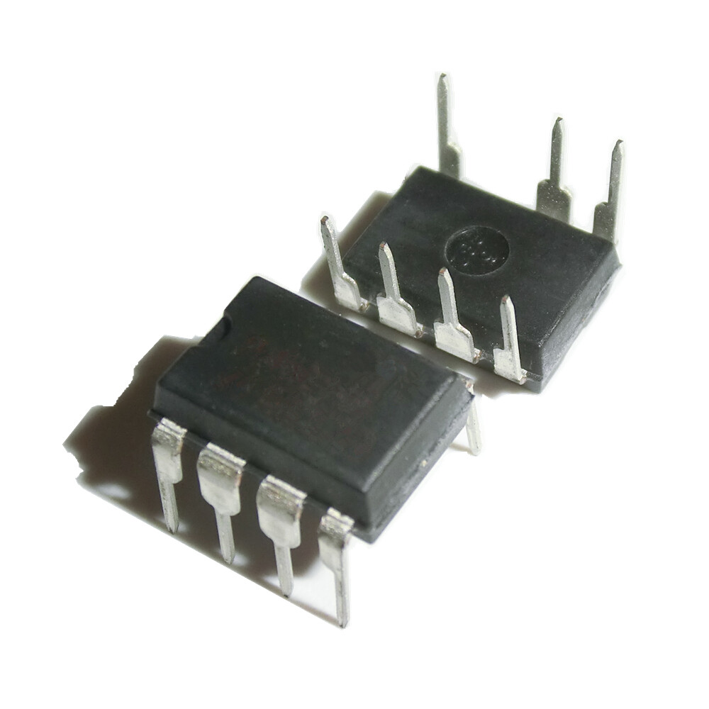 10PCS LNK306PN Chip DIP-7