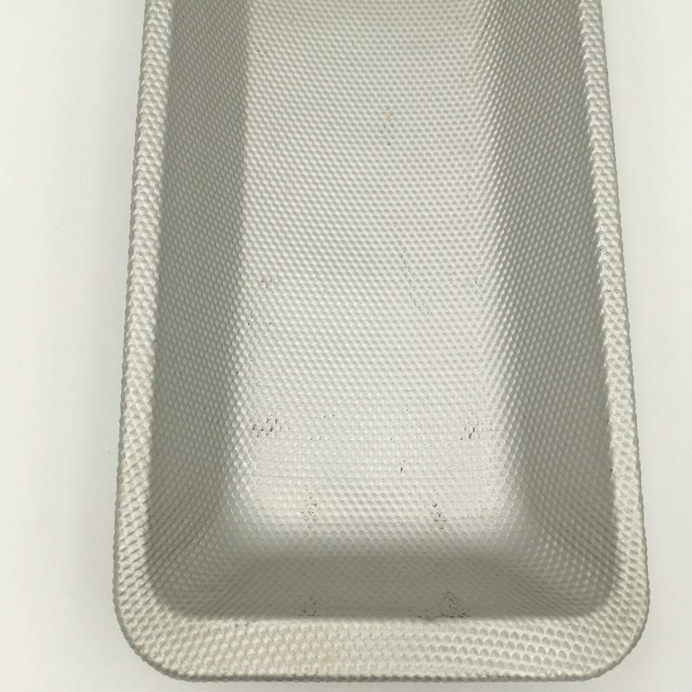 Vintage 18 Cube Aluminum Kitchen Ice Cube Tray with T Handle