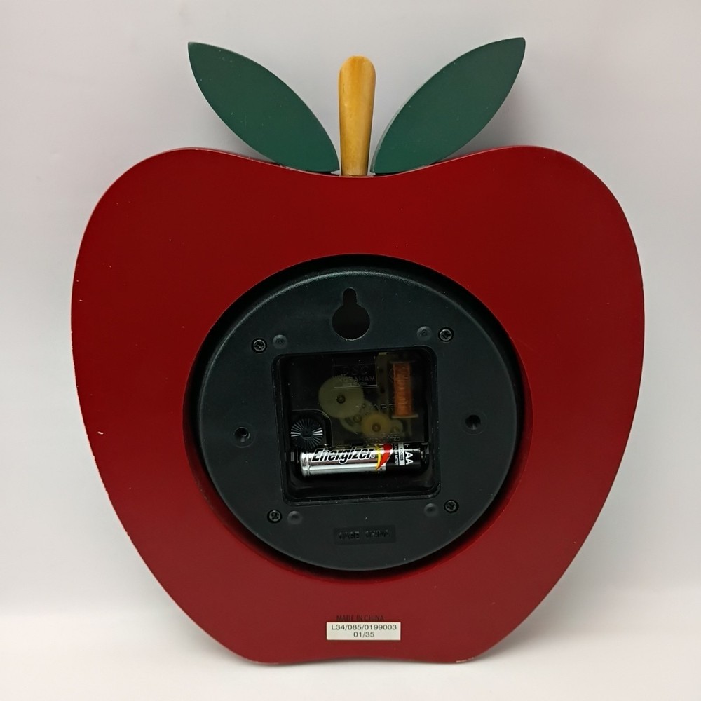 Ingraham Apple Kitchen Wall Clock Battery Powered Working Red