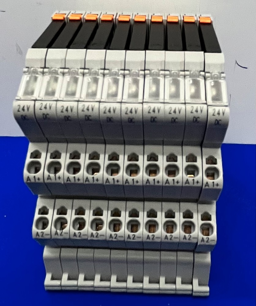 WAGO 857-704 SOLID STATE RELAY MODULE WITH 857-164 SOLID STATE RELAY - QTY OF 10