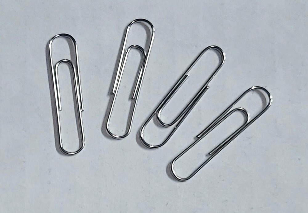 BULK DISCOUNT | (1000) Aspect Small Paper Clips Regular Silver 33mm