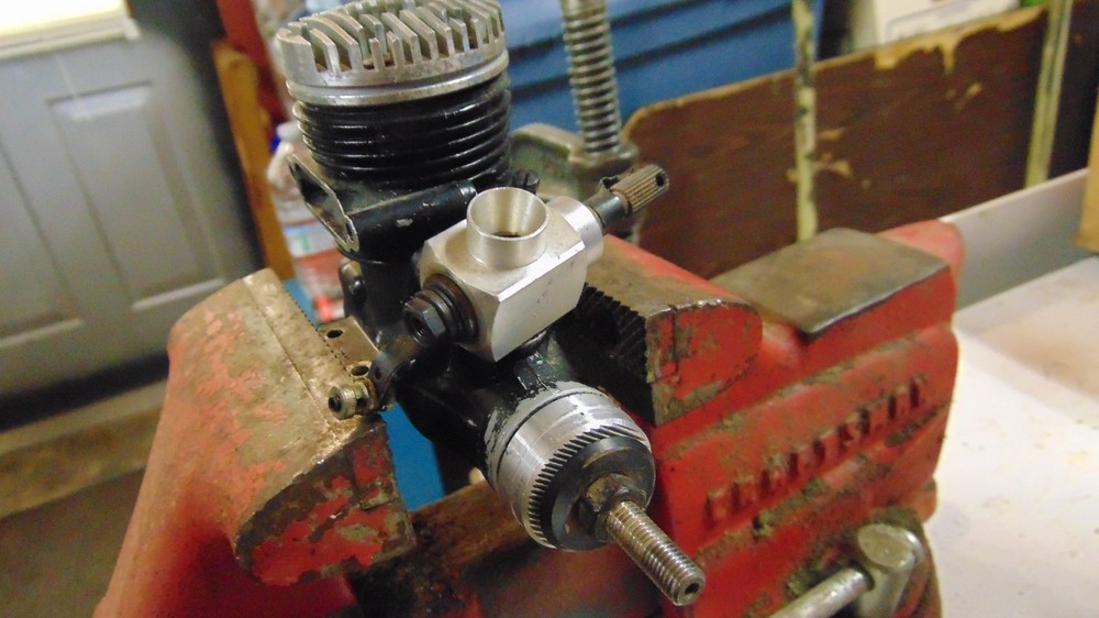 VINTAGE MDS .40 ENGINE w/MUFFLER
