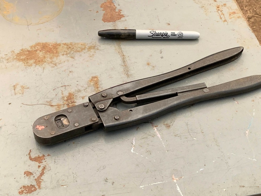 AMP Portable Crimp Tool P/N 59528