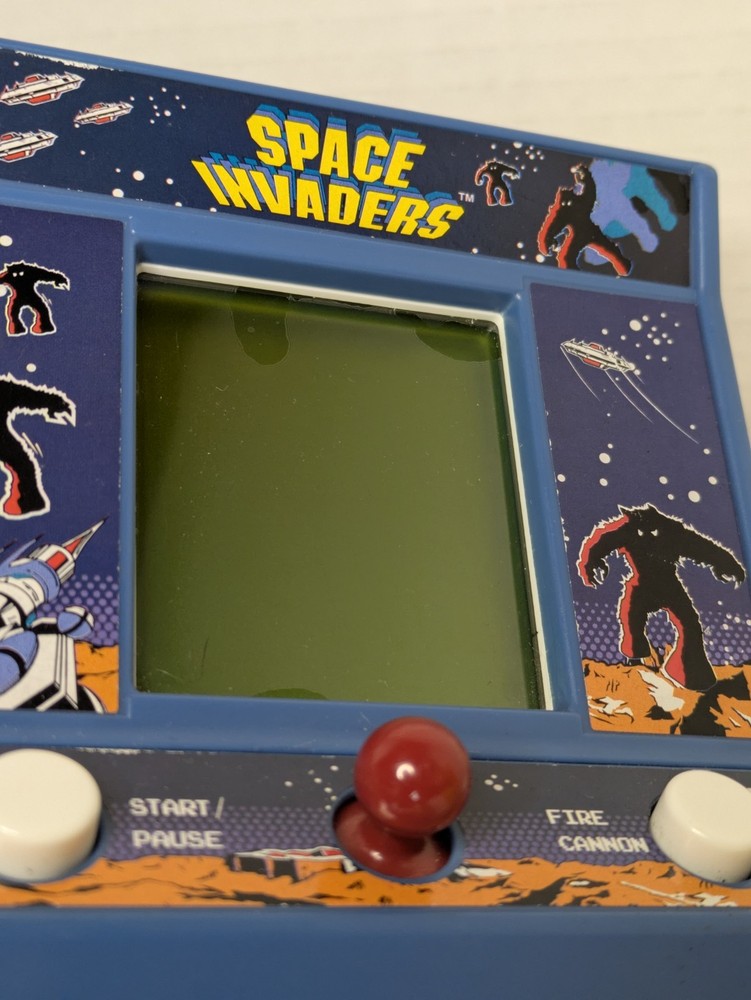 Pac-Man and Space Invaders Handheld Retro Mini Arcade Machines Tested BUNDLE