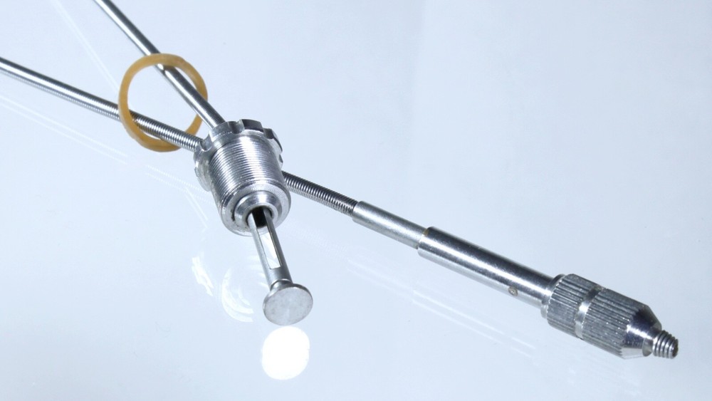 Shutter Cable for camera / grip connection - 15” flex-spring - unbranded