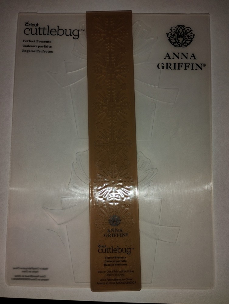 Anna Griffin Cuttlebug Holiday Embossing Folders 6 NEW in original packaging!