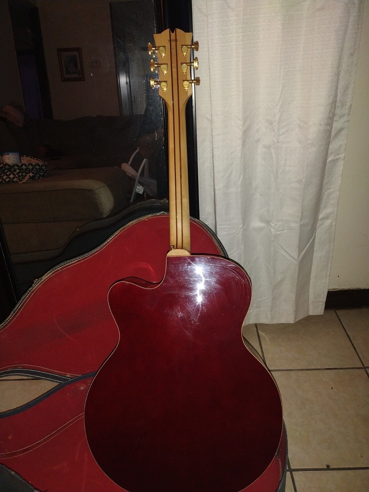 GUITAR!!!!! GREAT SHAPE sierra SJ88CE Wr