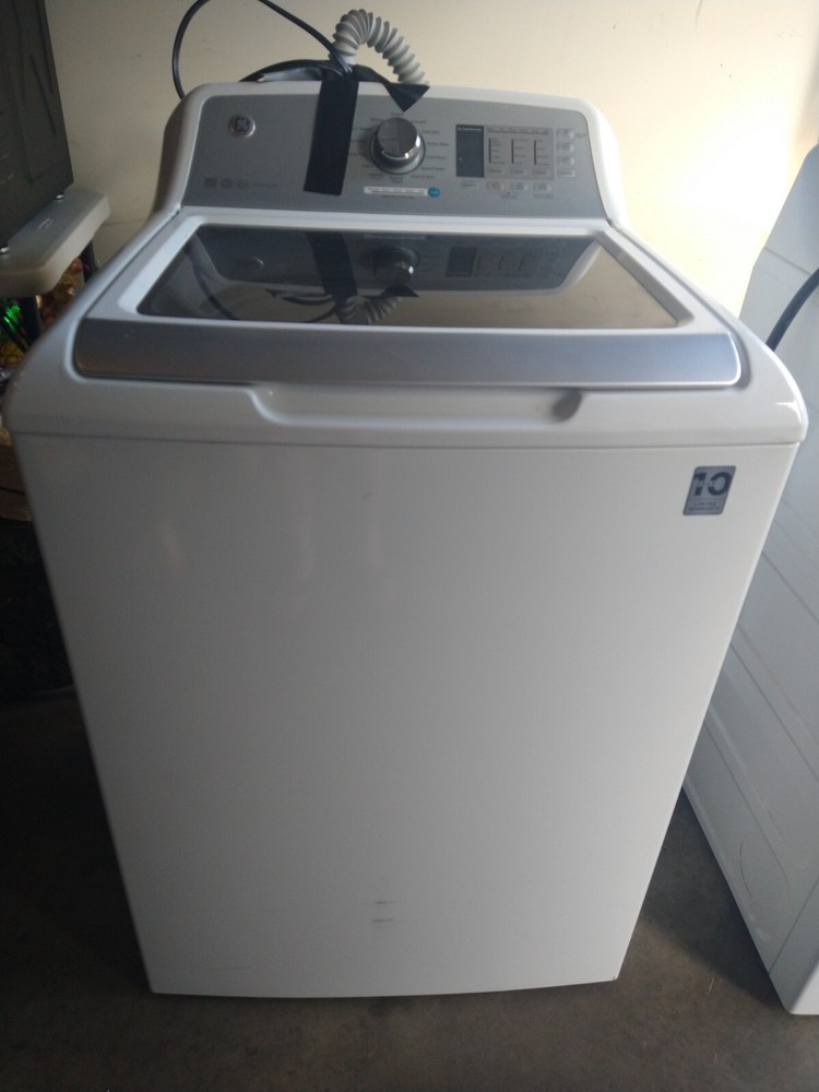 GE washer and dryer set