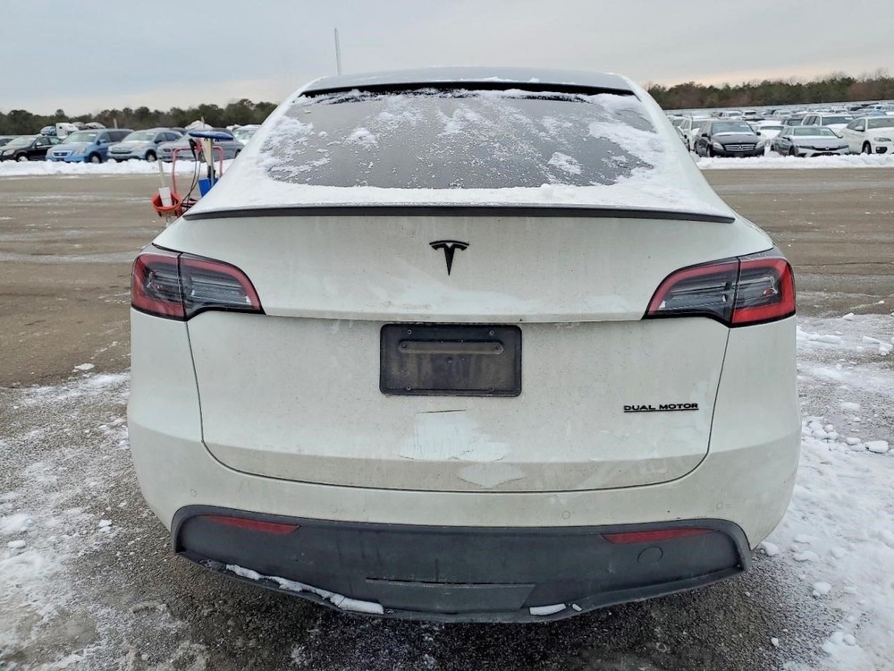 TESLA Y 2021 Lid Motor Pull Down 666890