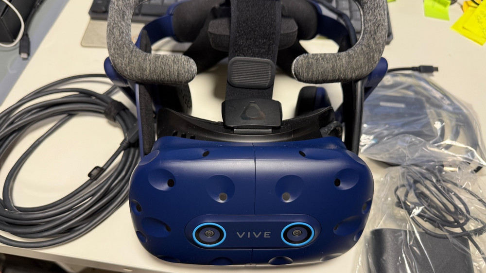 HTC Vive Pro Eye HMD Virtual Reality Headset Tested Working