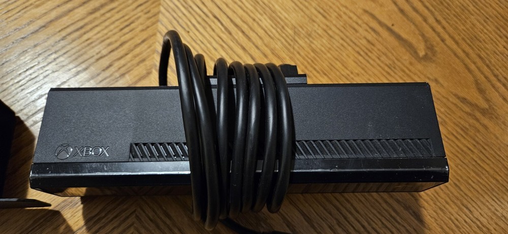 Microsoft XBOX ONE KINECT CAMERA Motion Sensor Bar/With Privacy Shade&Bracket!!!