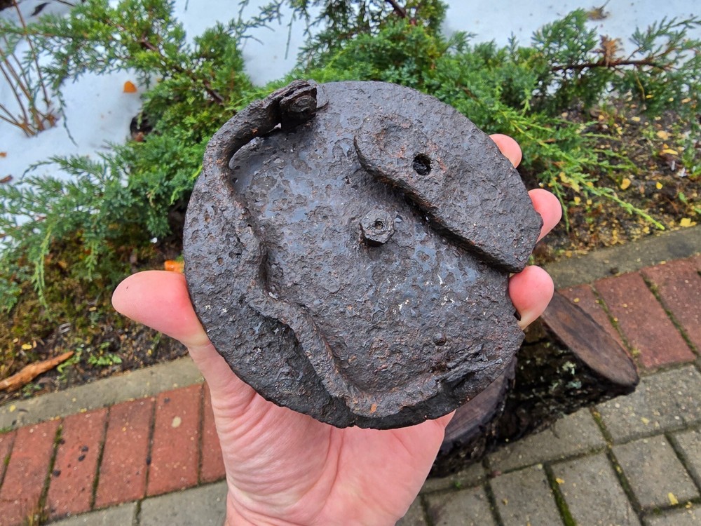 WW2 Accessories from the German bunker relic.