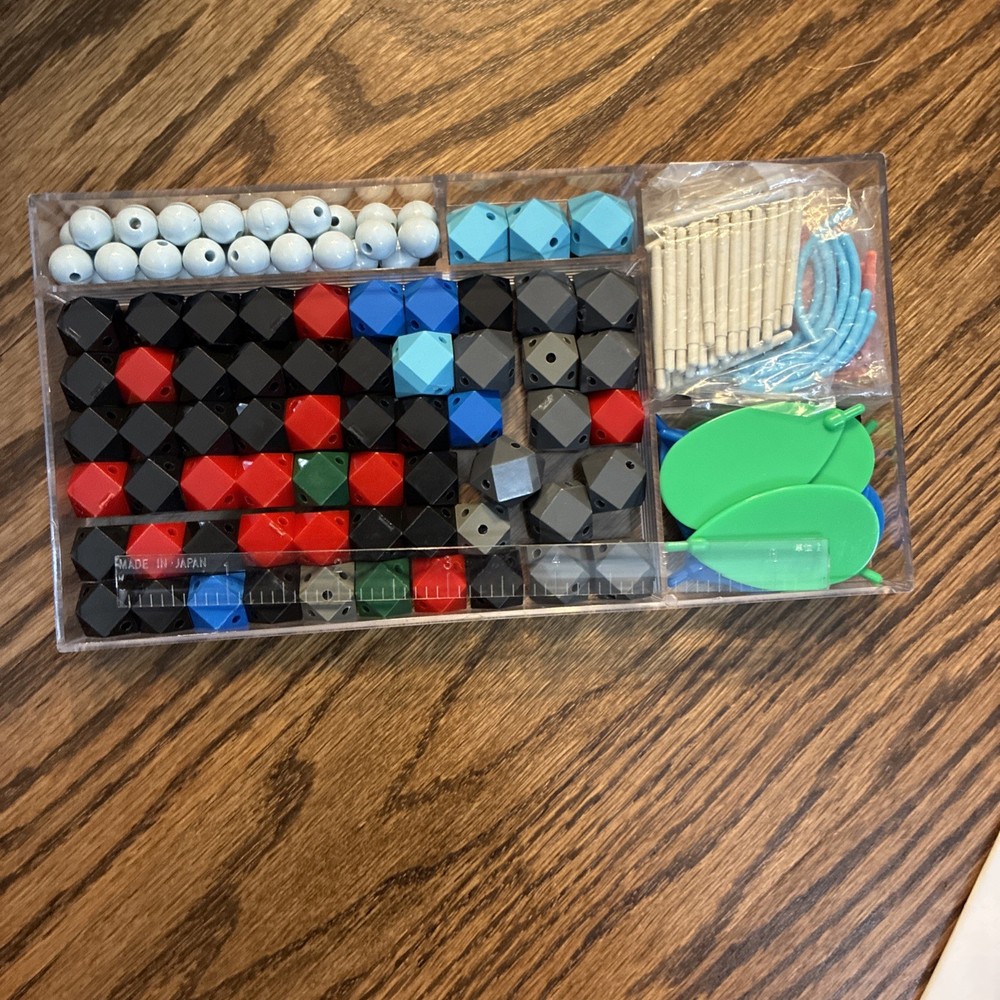 Molecular Structure Model Kit Organic Chemistry 2001 WH Freeman Co.