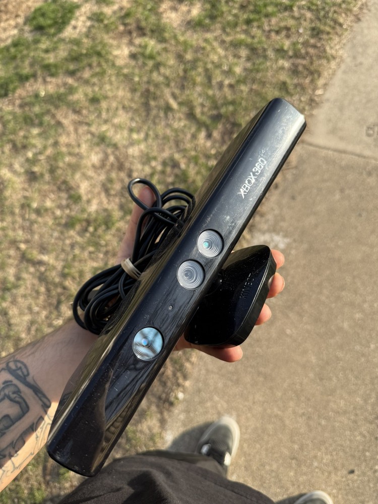 Official Microsoft Xbox 360 Kinect Motion Sensor Bar [Works Perfect]