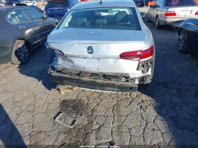 Console Front Floor Fits 20-22 PASSAT 5002588