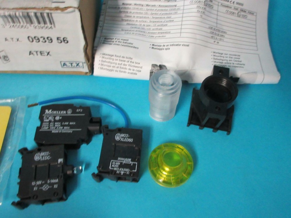 NEW ATEX ATX ADVANCED TECHNOLOGY EXTENDED AUXILARY MODULE 0939 56 YELLOW LIGHT
