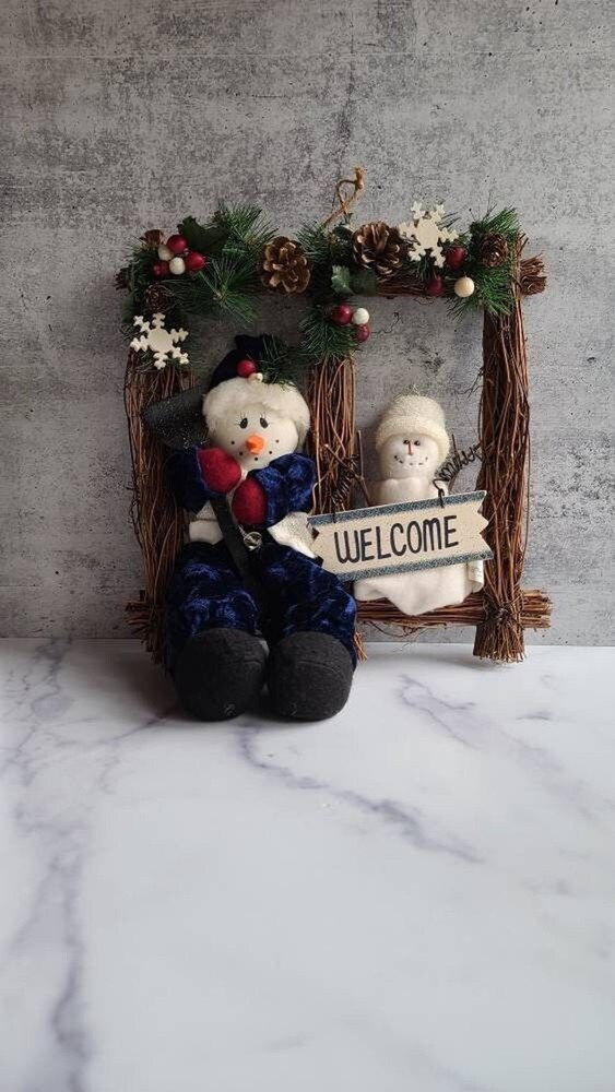 Square Snowman Welcome Wreath