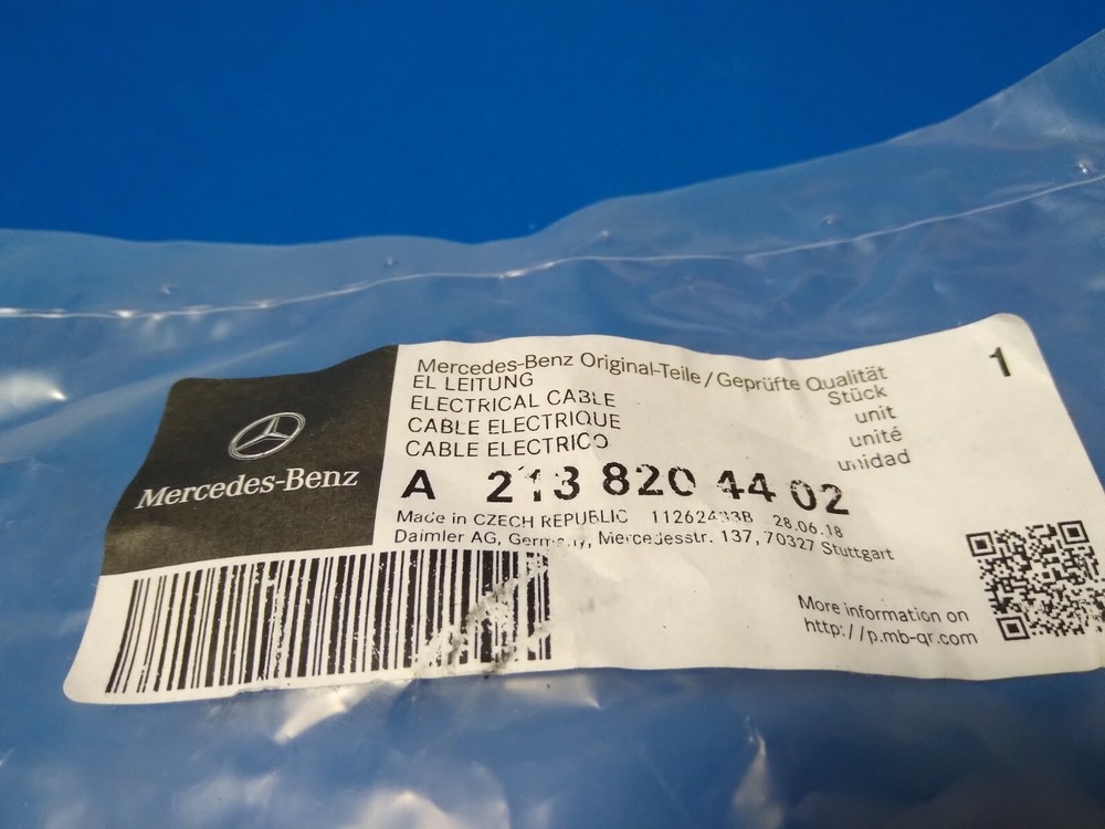NEW Mercedes-AMG Media Interface Android (Micro USB) Charger Cable A2138204402