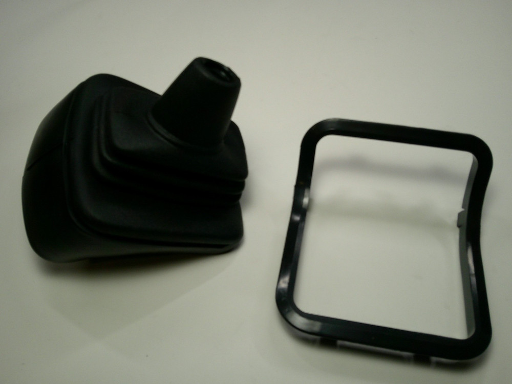 Shifter Shift Boot Bellows with Frame Volkswagen Vanagon 1986-1991