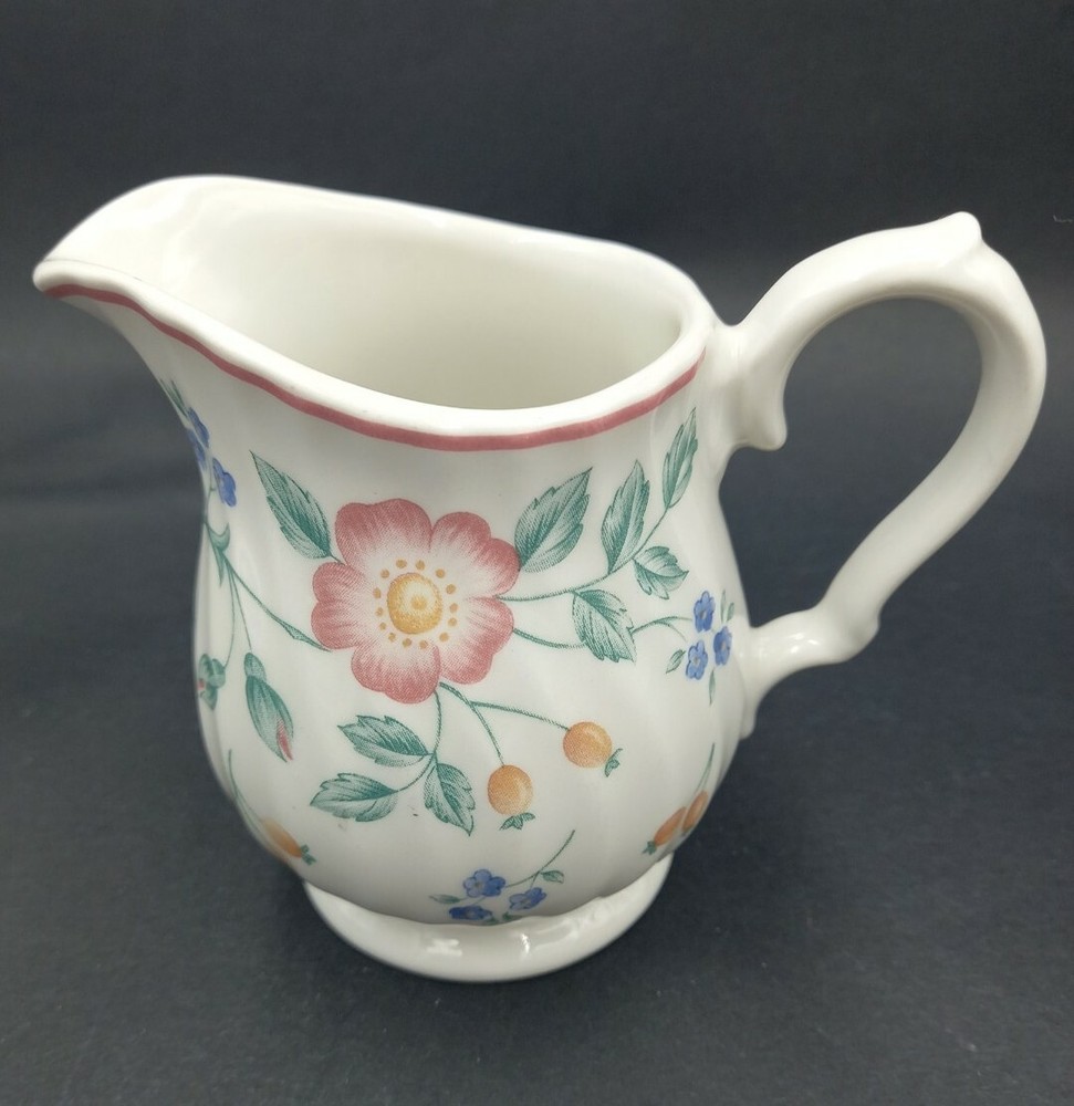 Churchill BRIAR ROSE Creamer